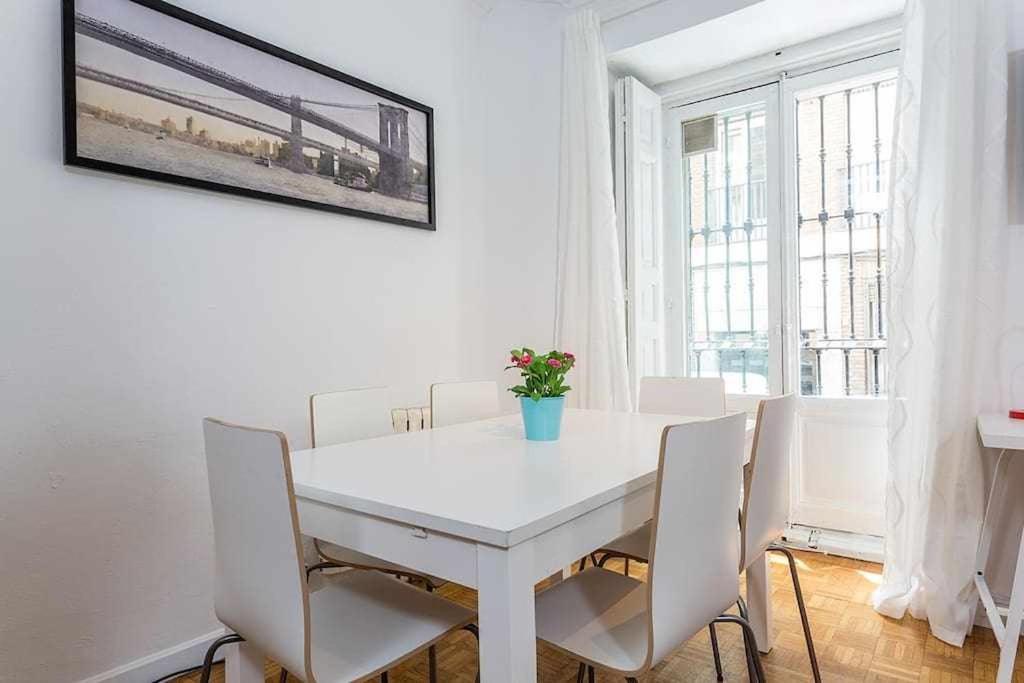 Appartement Apartamento Confortable En Atocha à Madrid Extérieur photo