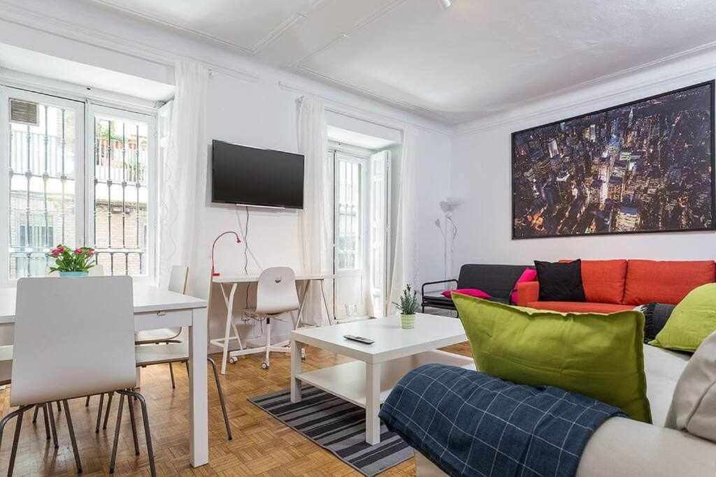 Appartement Apartamento Confortable En Atocha à Madrid Extérieur photo
