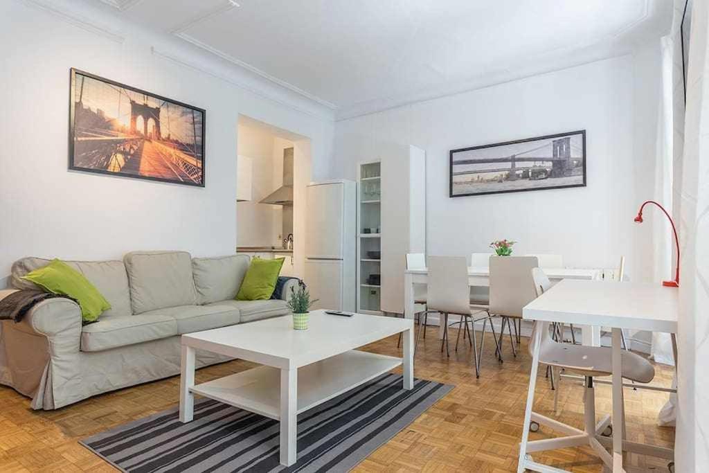 Appartement Apartamento Confortable En Atocha à Madrid Extérieur photo